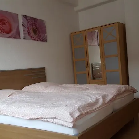 Apartament Mozart Straße, *