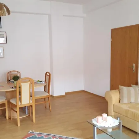 Apartament Mozart Straße,