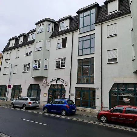 Mozart Straße, Apartament *